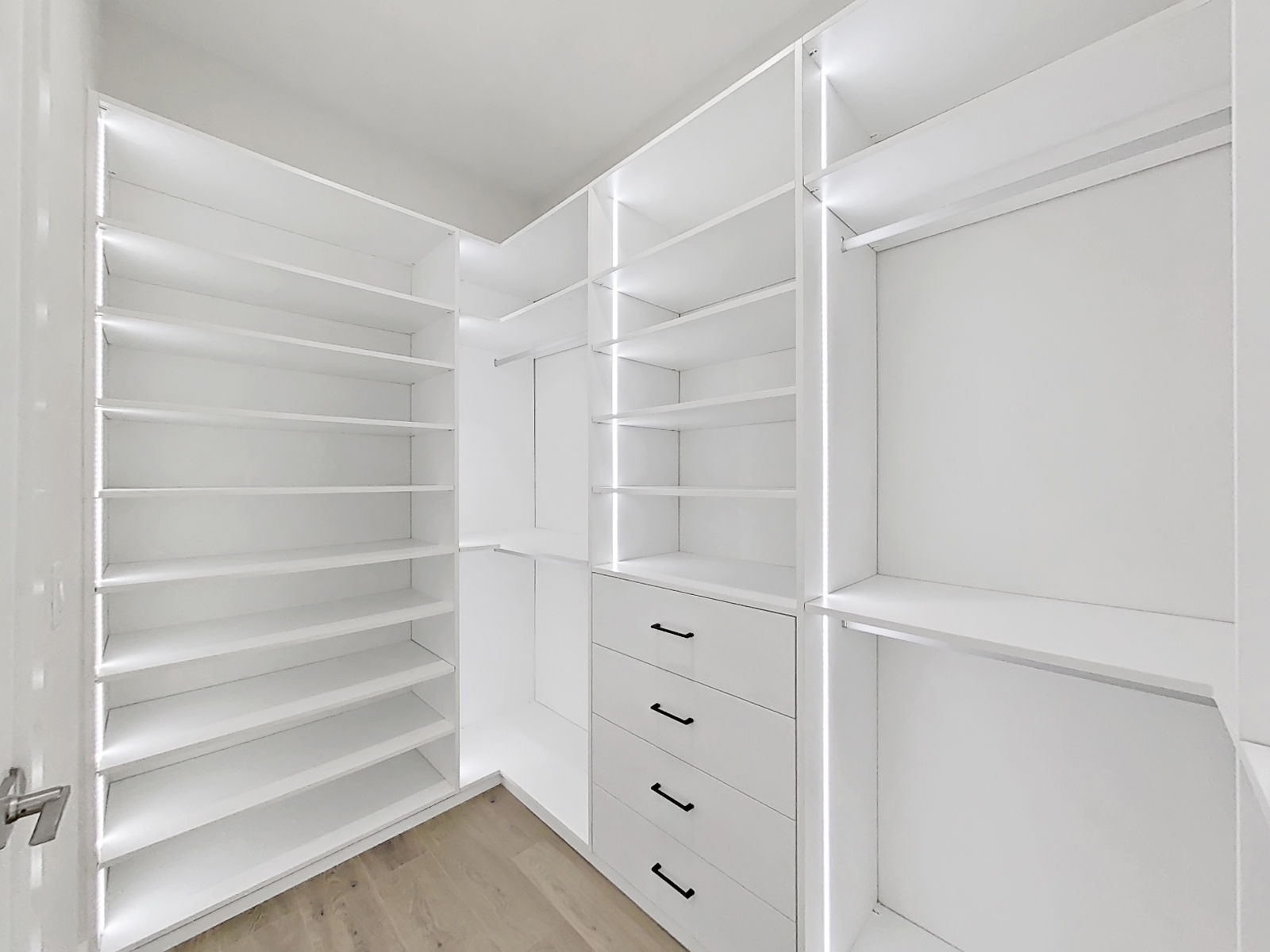 Custom Walk-in Closet